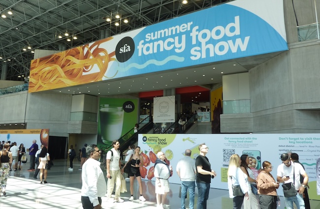 2025 summer fancy food show in nyc trends best organic products max goldberg organic insider